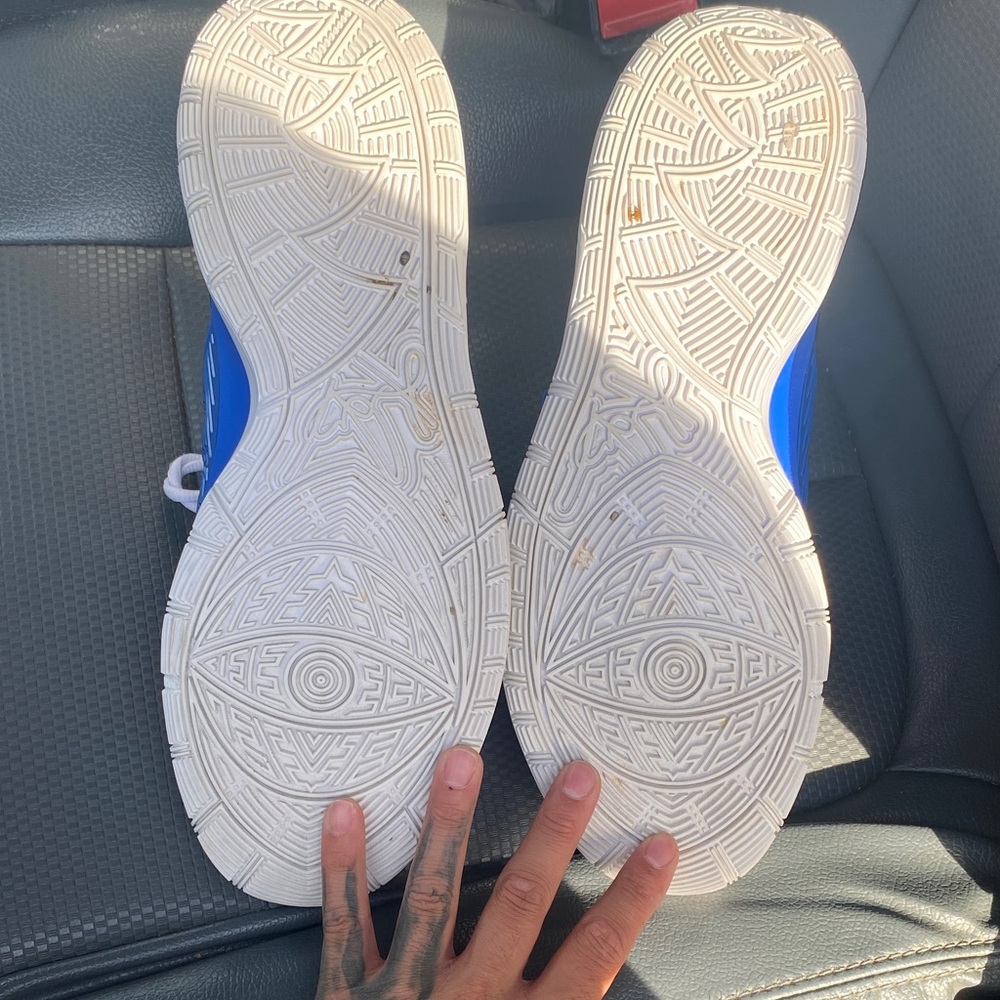 Duke PEs Kyries - Picture 3 of 3